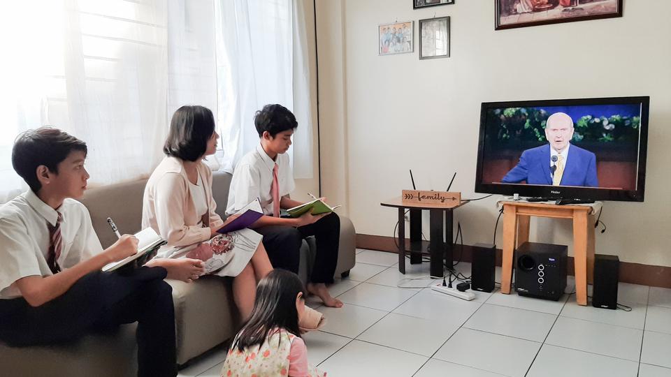 LDS in PH to Watch General Conference Through Nationwide Rebroadcast