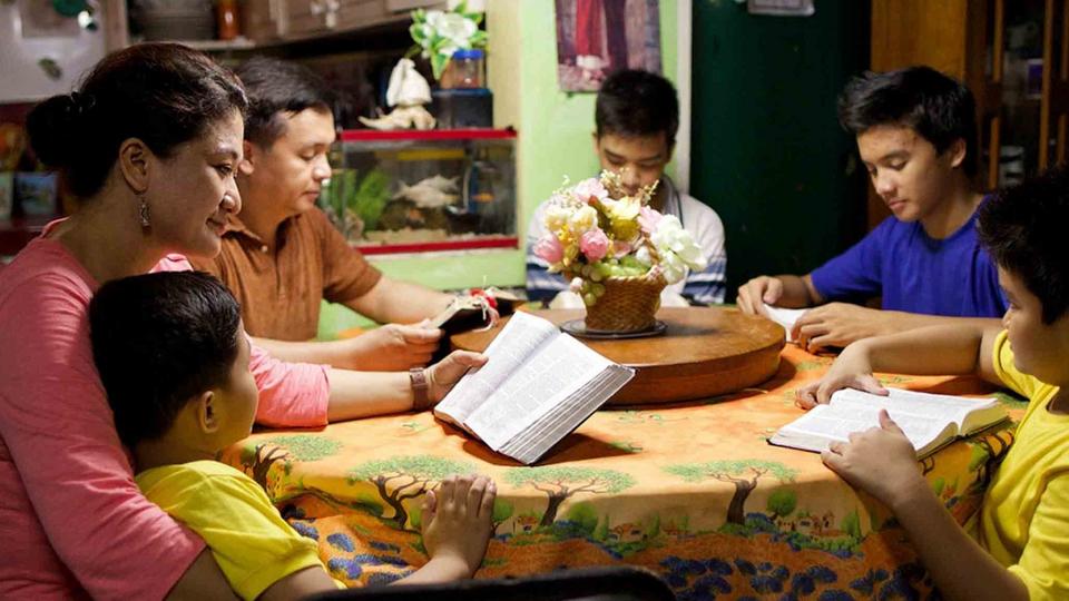 filipino family in church