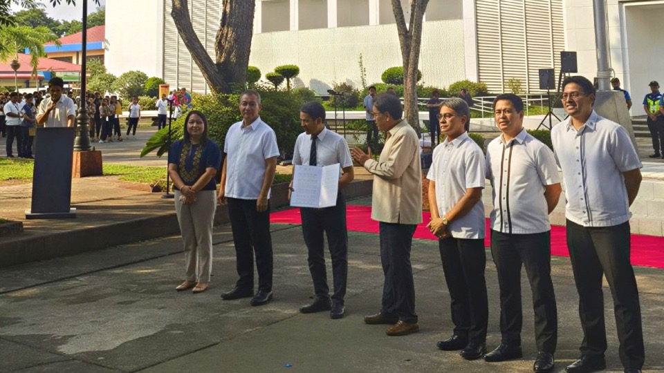 President Michael T. Diaz (fifth from right) of the Naga Philippines Stake receives Sangguniang Panlungsod (City Council) Resolution No. 2026-629, which officially honors The Church of Jesus Christ of Latter-day Saints for its major humanitarian contributions toward maternal and neonatal healthcare in Naga City. 