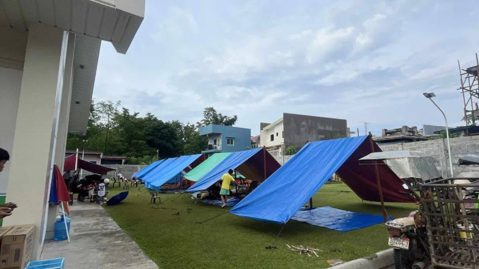 cebu-earthquake-10.jpg